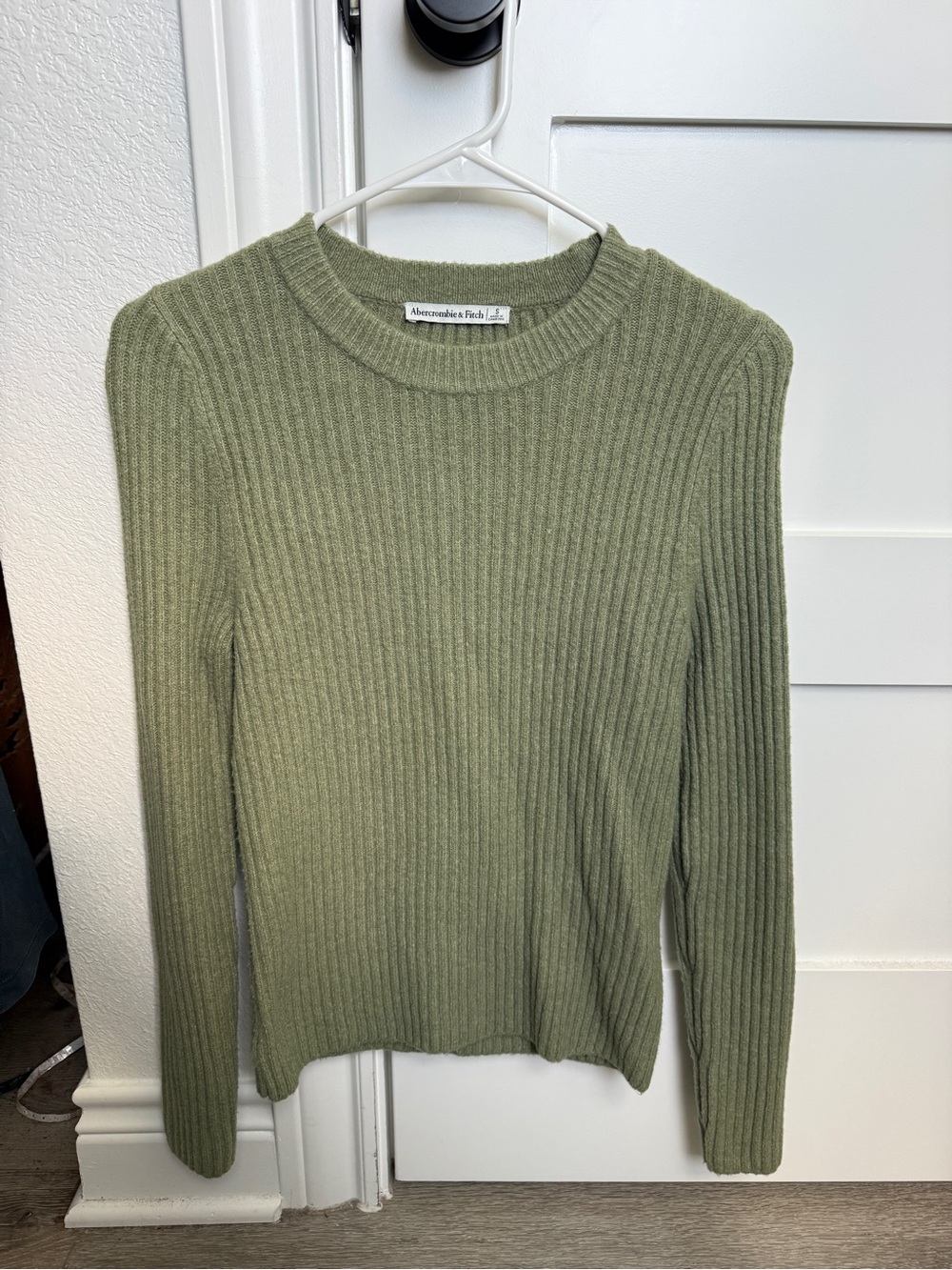 Abercrombie & Fitch Olive Rib-Knit Crewneck Sweater